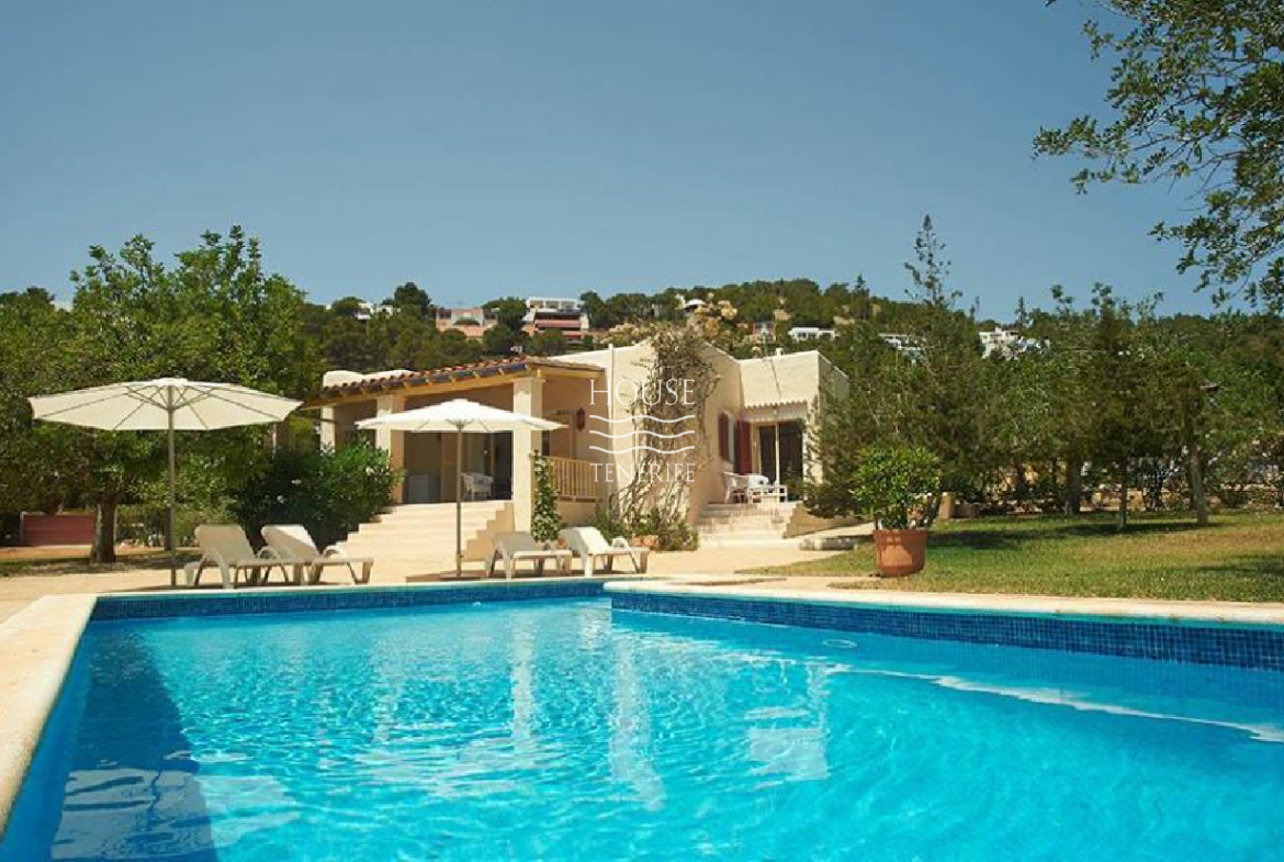 Villa 2 Bedrooms Es Cavallet 889
