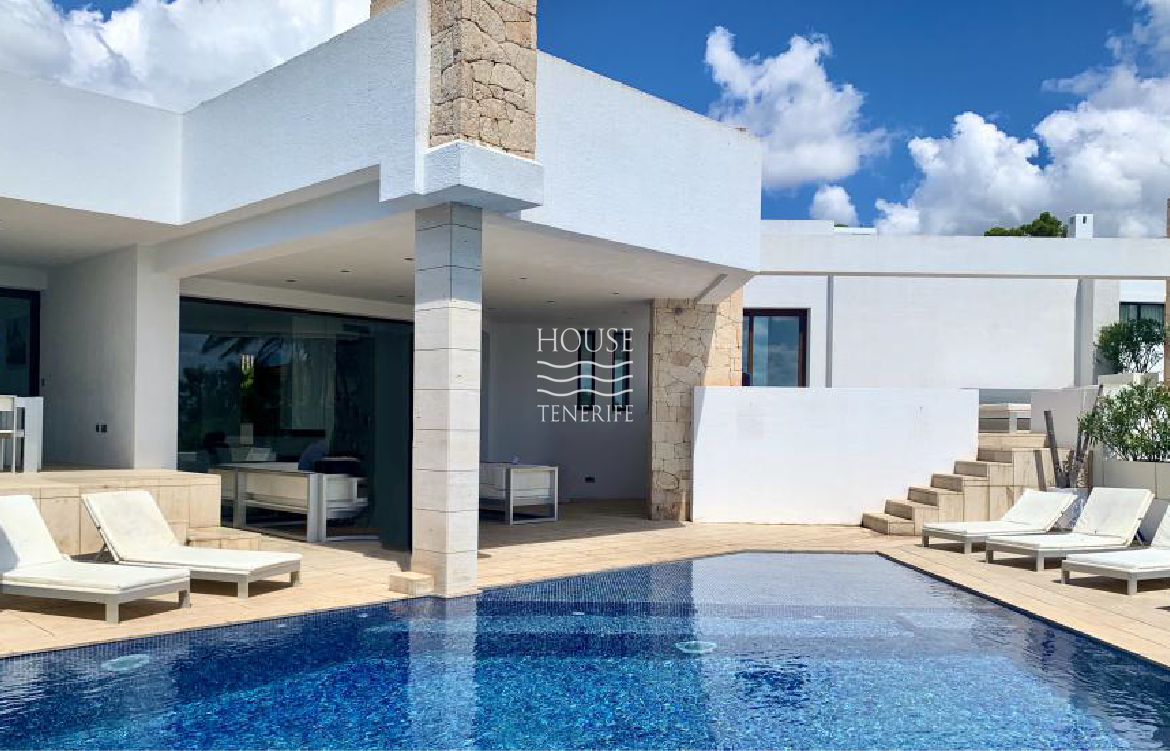 Villa 5 Bedrooms Vista Alegre 904