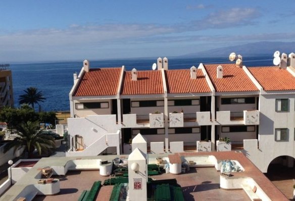 Apartment with sea views in Callao Salvaje
