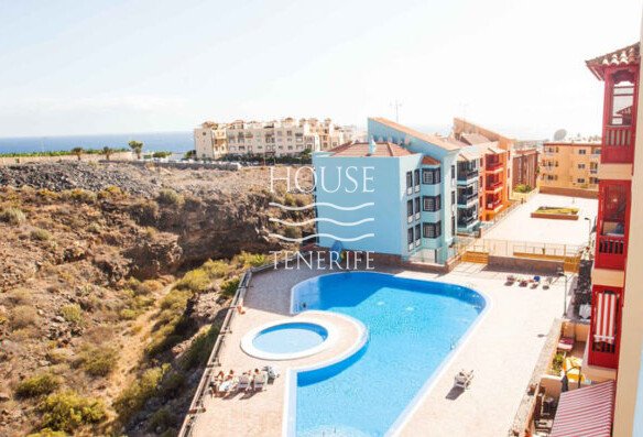 Apartment for sale in the beautiful resort area Callao Salvaje
