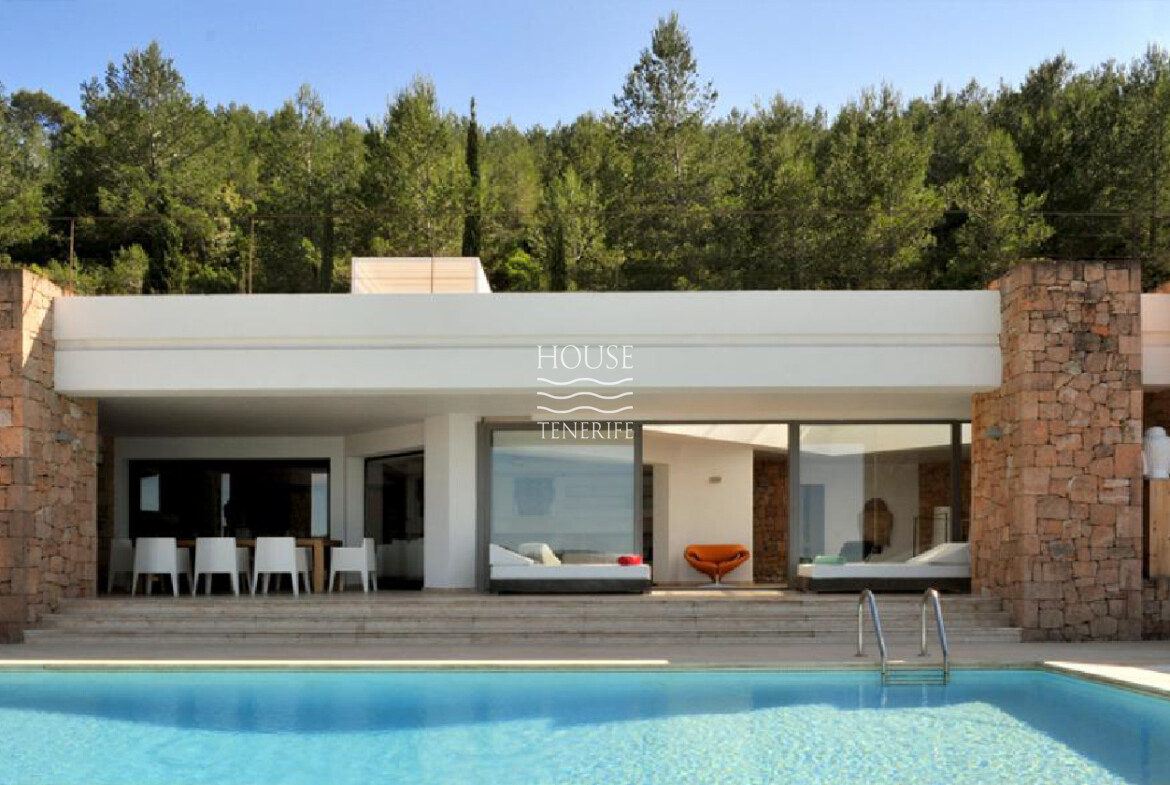Villa 6 Bedrooms Cala Carbó 911 4