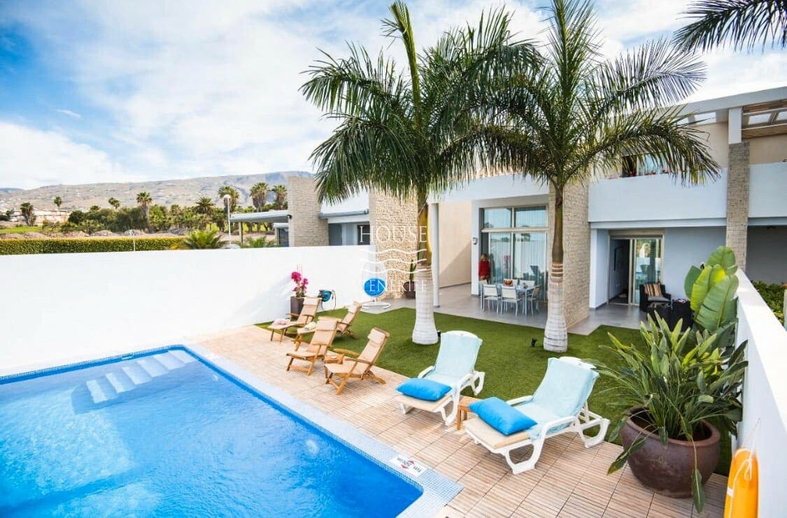 Villa 3 Bed La Сaleta 921