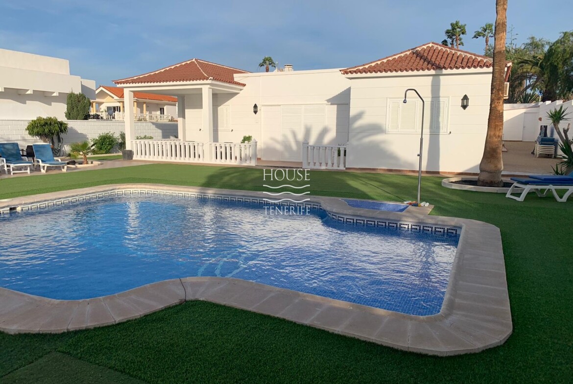 Villa 3 bed in Costa Adeje 927