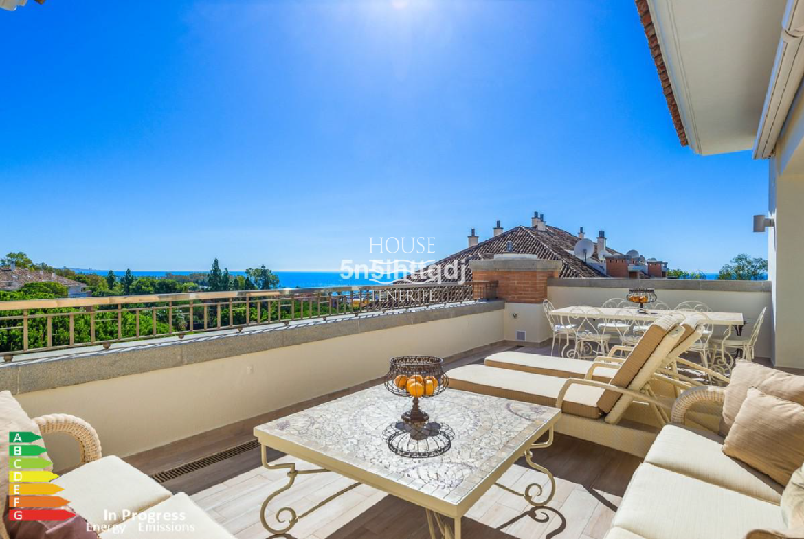 Duplex Penthouse With Three Bedrooms 1001