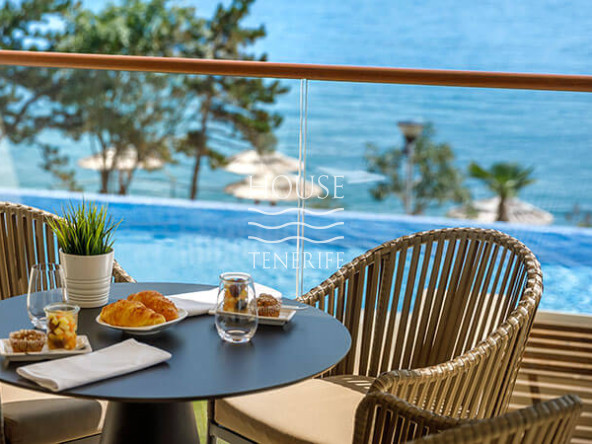 girandella-valamar-collection-resort-v-level-cover-S