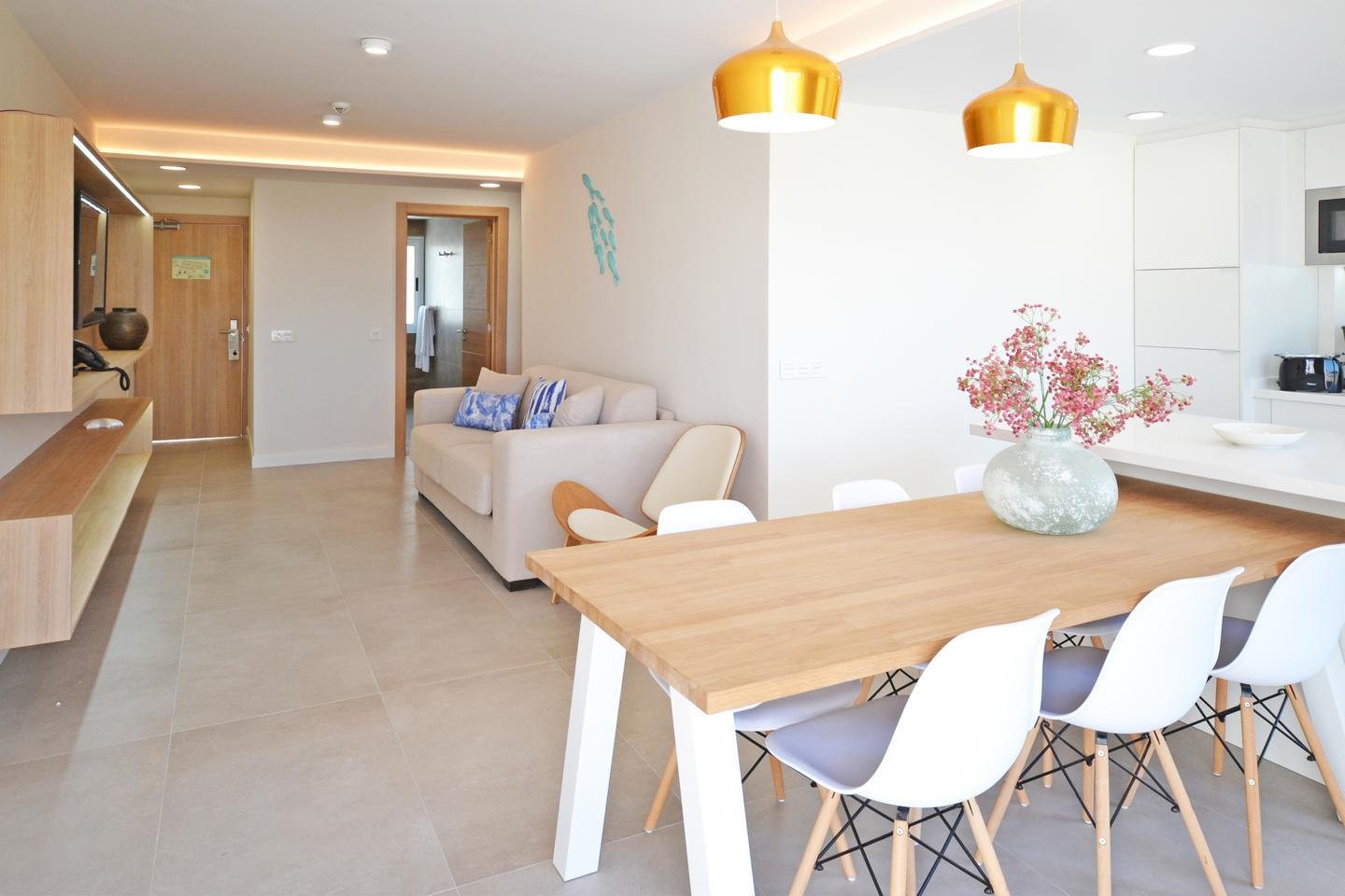 WhatsApp Image 2025-10-31 at 10.06.58 AM (2)