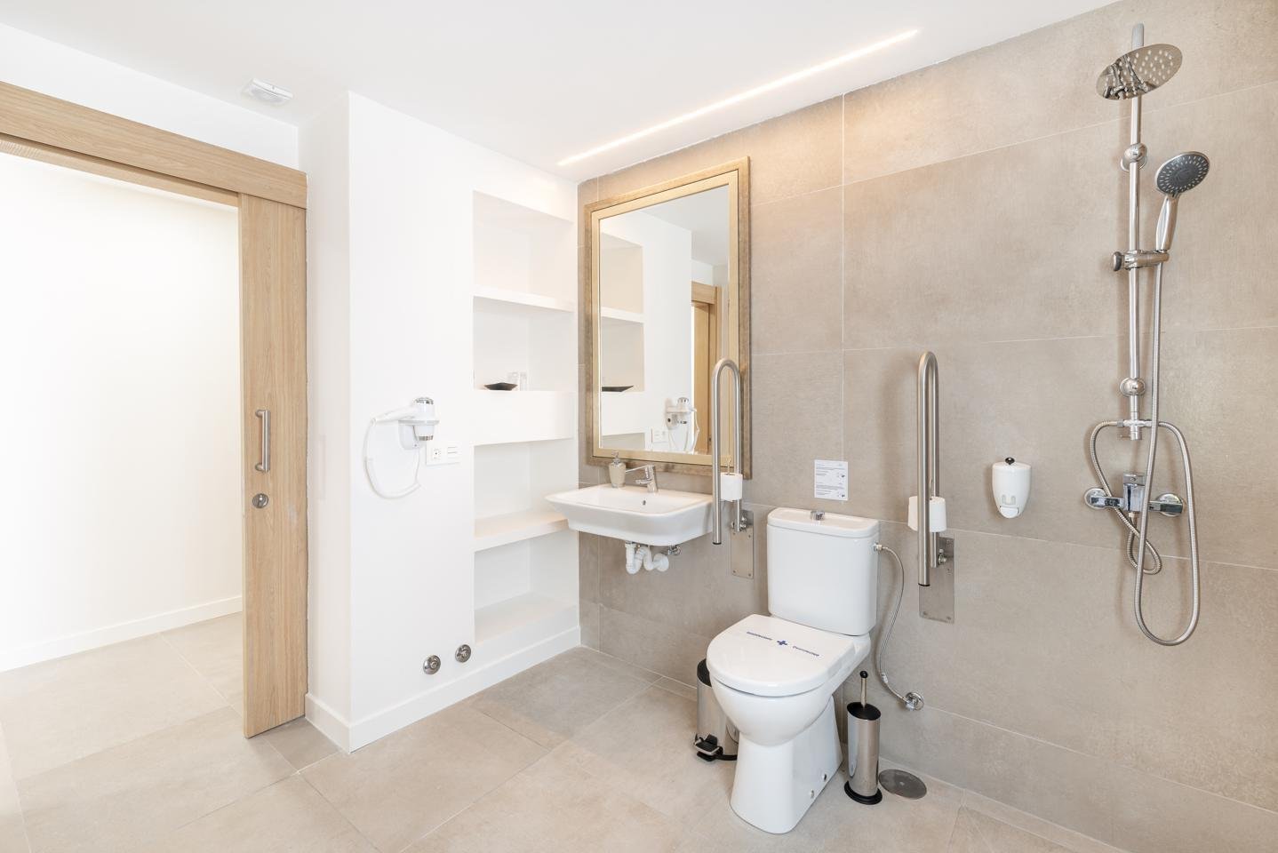 WhatsApp Image 2025-10-31 at 10.07.00 AM (1)