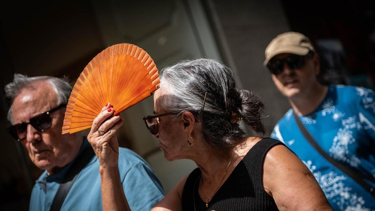 Heat Alert Issued for Popular Spanish Islands