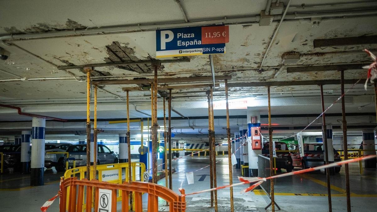 Santa Cruz Plans Major Renovation for Plaza de España Parking