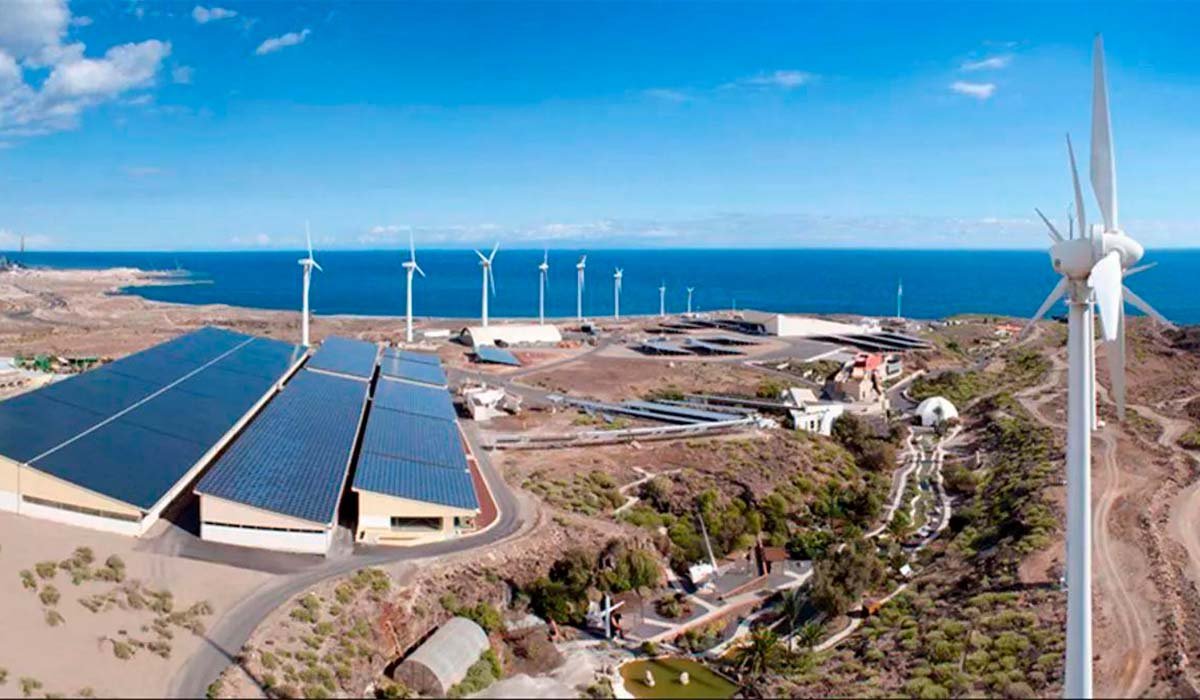 Plan Estratégico para Acelerar la Adopción de Energías Renovables